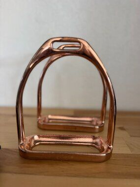 Rose Gold Herm Sprenger Fillis Stirrup Irons with Black Pads - 4 3/4"